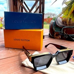 Authentic LV Sunglasses